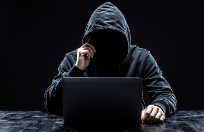 Пиратские копии российского сериала оценили в 15 млн рублей