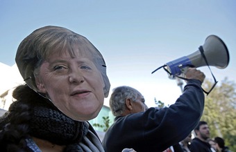 Зачем топят Кипр