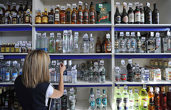 СМИ: сын Чайки будет экспортировать водку в Китай