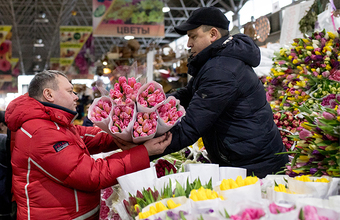 Цветы кусаются, мужчины — плачут. Матвиенко возмутилась ценами перед 8 Марта