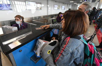 Минтранс требует от авиакомпаний ввести верификацию пассажиров по сертификату о вакцинации