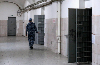 Гаечный ключ и вопросы к полицейским: что известно о побеге пяти арестантов из ИВС в Истре