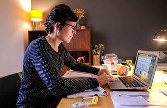 Бум онлайн-образования: от реальных курсов для смены профессии до «разводов» от сомнительных инфобизнесменов