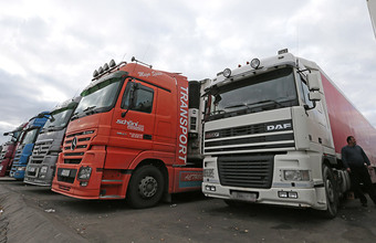 Российские фуры с товарами из Евросоюза задерживают в Казахстане