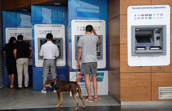 Россияне рассказали о проблемах оформления карт в Турции