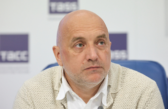 Писатель и общественный деятель Захар Прилепин ранен в результате подрыва автомобиля