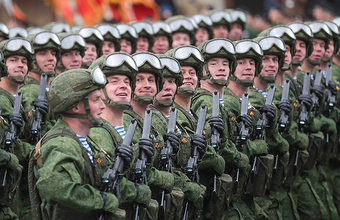 Паспорт за год в армии. Какие преимущества дает российское гражданство?