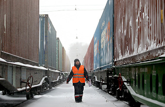 На границе с Китаем образовалась пробка из поездов с российскими грузами