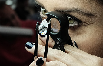 США с 1 марта запрещают импорт непромышленных алмазов из РФ