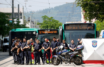 По меньшей мере девять человек погибли в результате стрельбы в школе в Граце