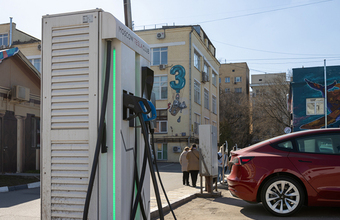 Владельцы Tesla сообщают о проблемах с зарядкой