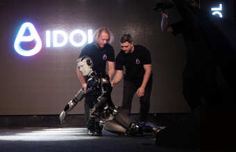 Человекоподобных роботов презентуют все чаще, но редкий экземпляр избегает казусов