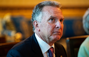 Перестановки в правительстве: Путин отправил в отставку нескольких министров