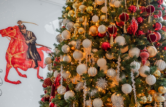 С ностальгией по советскому детству: Новый год в московских ресторанах