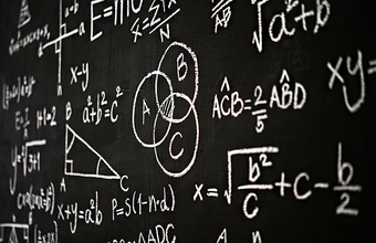 Ремизов о решении «нерешаемого» уравнения: «Не ждите, что прямо завтра что-то произойдет с курсом доллара, мгновенного эффекта не будет»