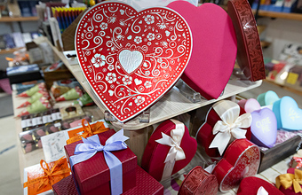 Бизнес все еще верит в День всех влюбленных