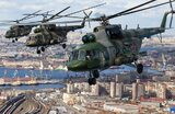 Авиационная группа вертолетов Ми-8 во время репетиции воздушной части парада Победы в Санкт-Петербурге.