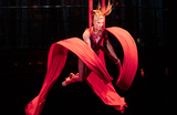Цирк Cirque du Soleil представил шоу Kooza в Калгари. Канада.