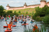 Фестиваль сапсерфинга в Суздале.