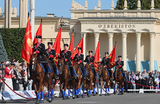 Конный церемониал всадников Кремлевской школы верховой езды на ВДНХ в Москве.