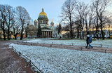 Снег в Санкт-Петербурге. Вид на Исаакиевский собор.