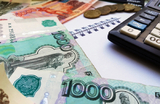 Банк ограничил операции бизнесмену из-за снятия наличных и высокой выставленной комиссии