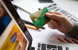 Иностранцам из недружественных стран начали блокировать банковские вклады в России