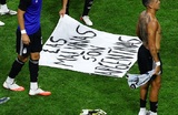Аргентина может попасть под санкции ФИФА за политический жест после игры с англичанами