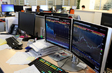 Индекс Мосбиржи рухнул на 4,5%, к 2130 пунктам