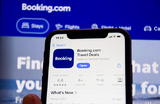 Booking пытается вернуть сотрудников с удаленки через суд