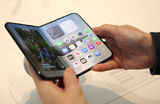 Что говорят российские владельцы iPhone Duo о шумихе вокруг трещин на дисплее?